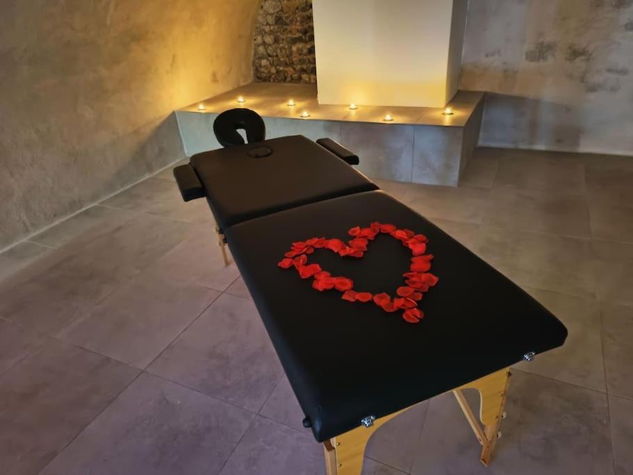 Studio Glamour Avec Espace Balneo Prive Dallet Dış mekan fotoğraf